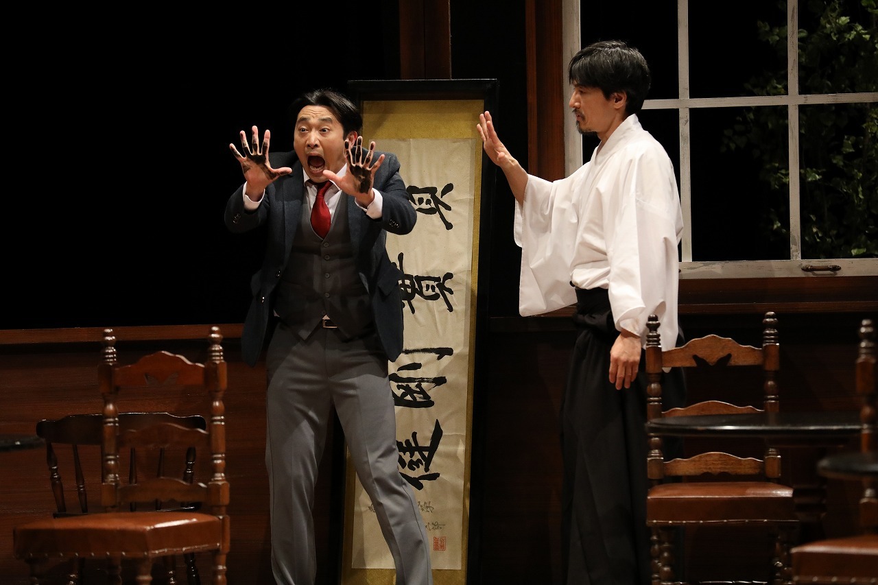 悪童会議 第三回公演『見よ、飛行機の高く飛べるを』舞台写真