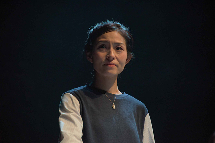 ベッド＆メイキングス 第6回公演『こそぎ落としの明け暮れ』 撮影：露木聡子