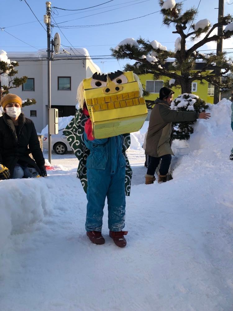 札幌川沿地区リサーチ。飛び込みで獅子舞登場