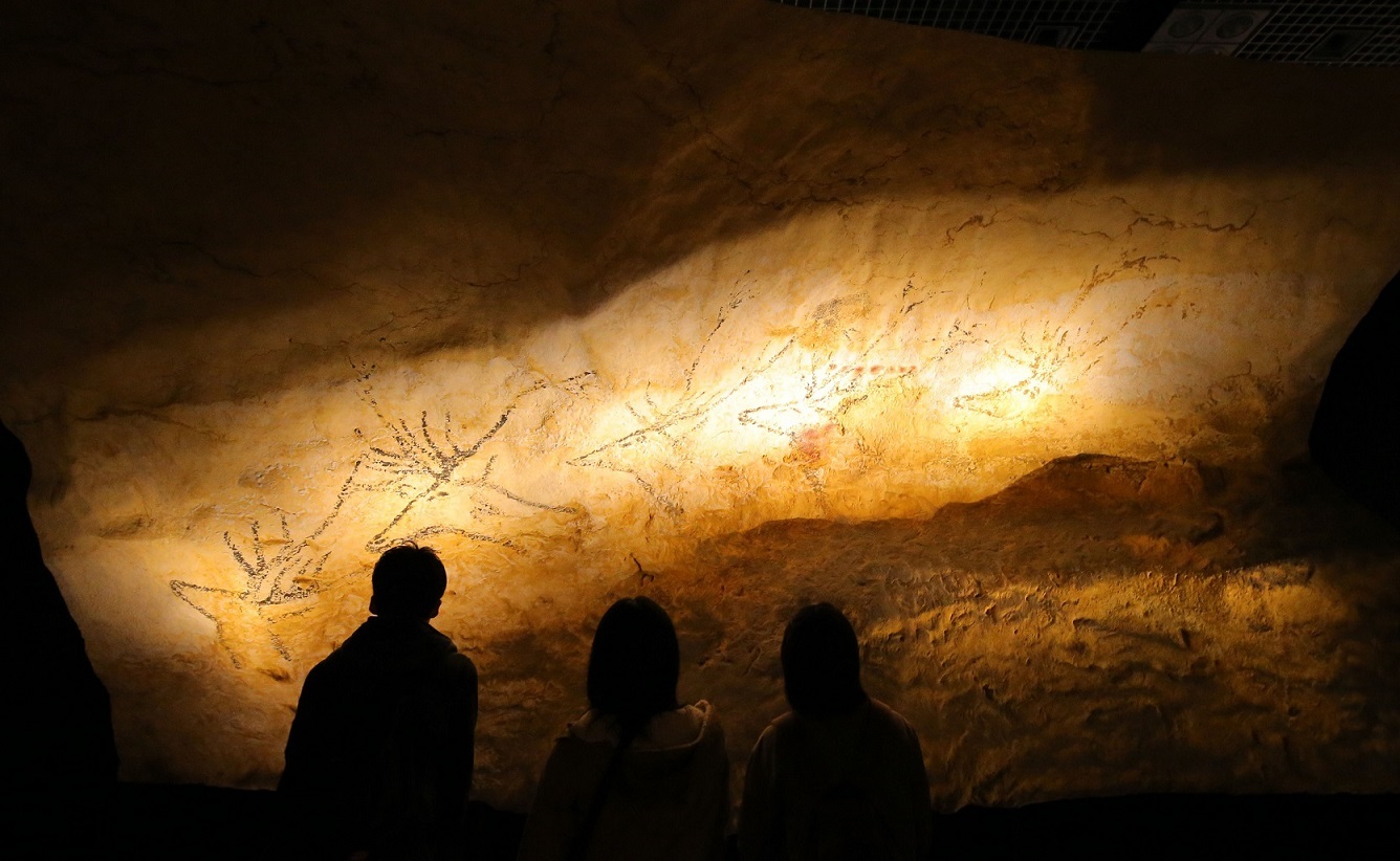 『ラスコー展』実物大で再現された洞窟壁画