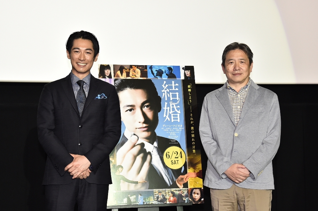 左から、ディーン・フジオカ、西谷真一監督　映画『結婚』大阪舞台挨拶