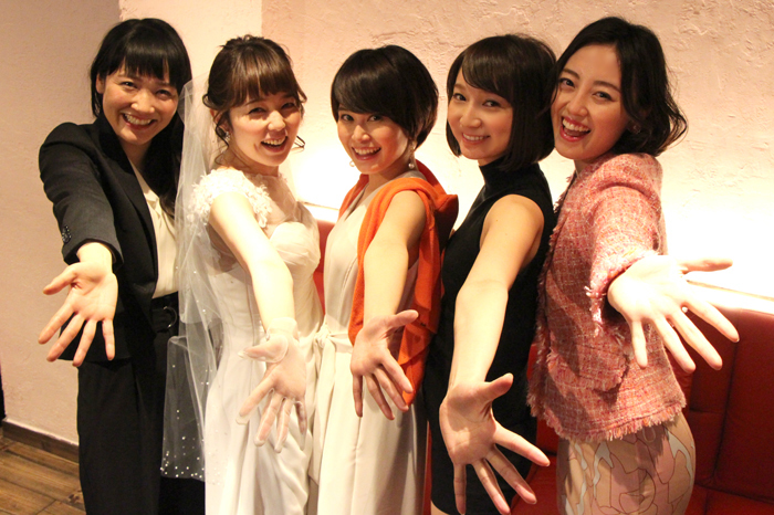(左から)深谷美歩、菊地美香、佐津川愛美、芹那、沢井美優