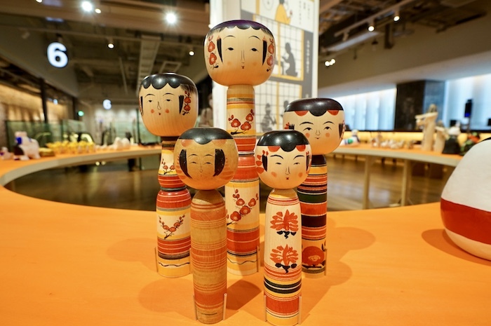 個人的には右端の子がタイプです。