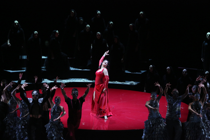 ブルガリア国立歌劇『カルメン』 ©Sofia National Opera & Ballet