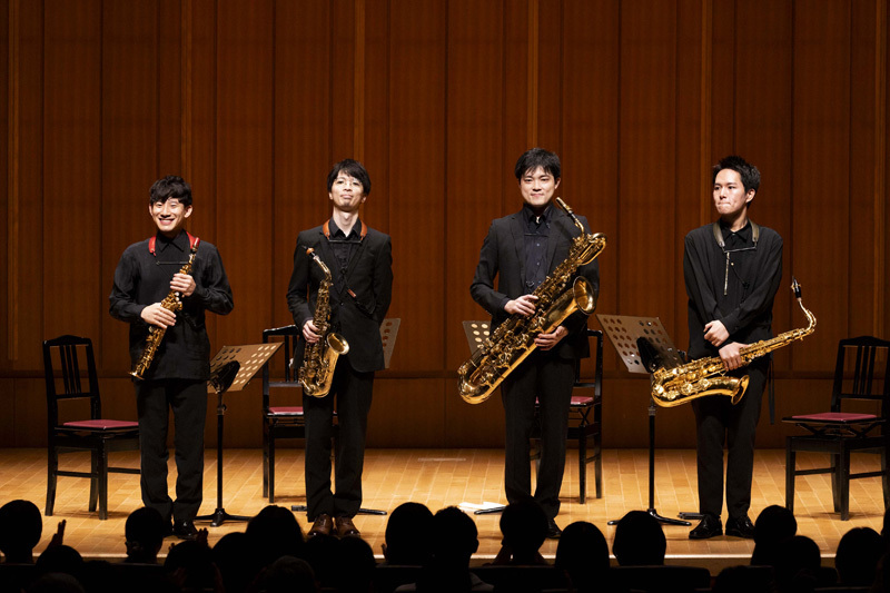 The Rev Saxophone Quartet（左から　上野耕平、宮越悠貴、田中奏一朗、都築惇）