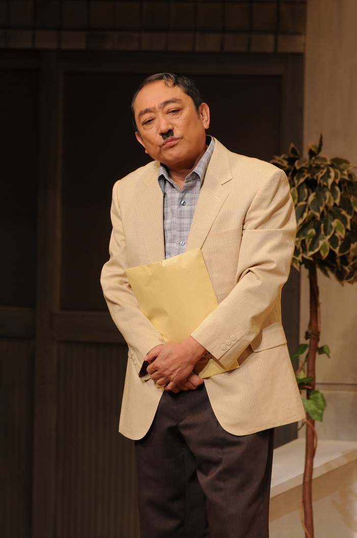 2009年9月大阪松竹座『裏町の友情』倉橋貞一＝渋谷天外 (C)松竹