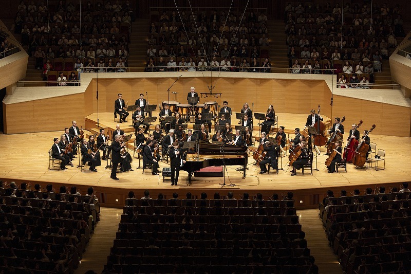 サントリーホール公演の模様（Photo: Atsushi Nishimura）