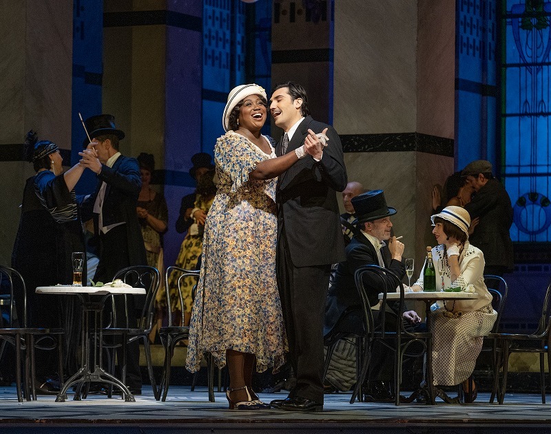 『つばめ』(c)Karen Almond／Metropolitan Opera