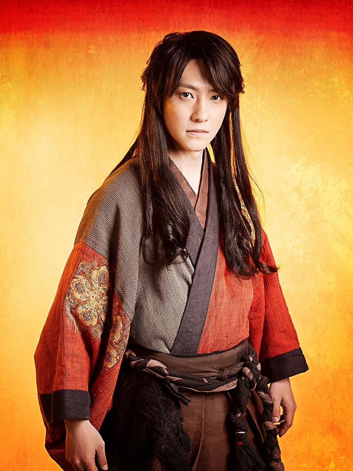 久坂幻士郎 （鈴木拡樹） (C)2022 toei-movie-st