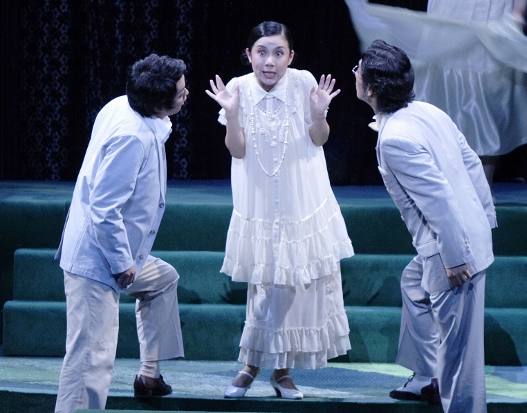 ブリテン　歌劇「真夏の夜の夢」ヘレナ（ザ・カレッジ・オペラハウス 2008.10．11＆13） 　写真提供：大阪音楽大学