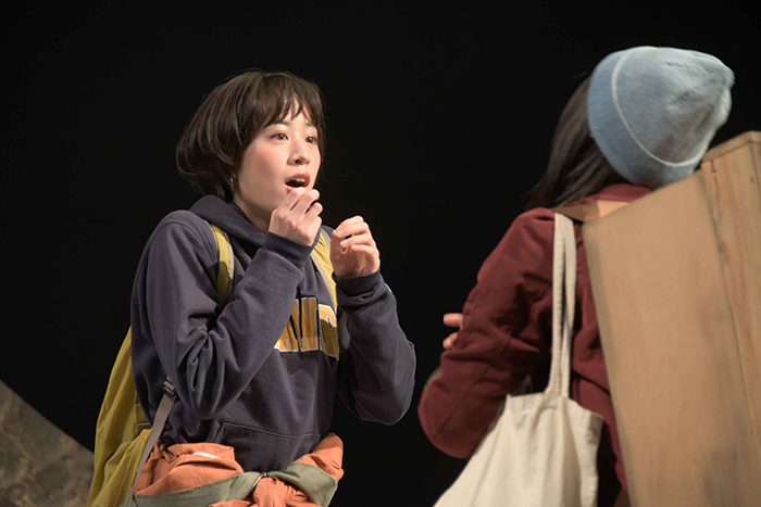 ベッド＆メイキングス 第6回公演『こそぎ落としの明け暮れ』 撮影：露木聡子