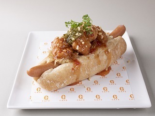 丸佳浩のピリ辛唐揚げ×ソーセージドッグ