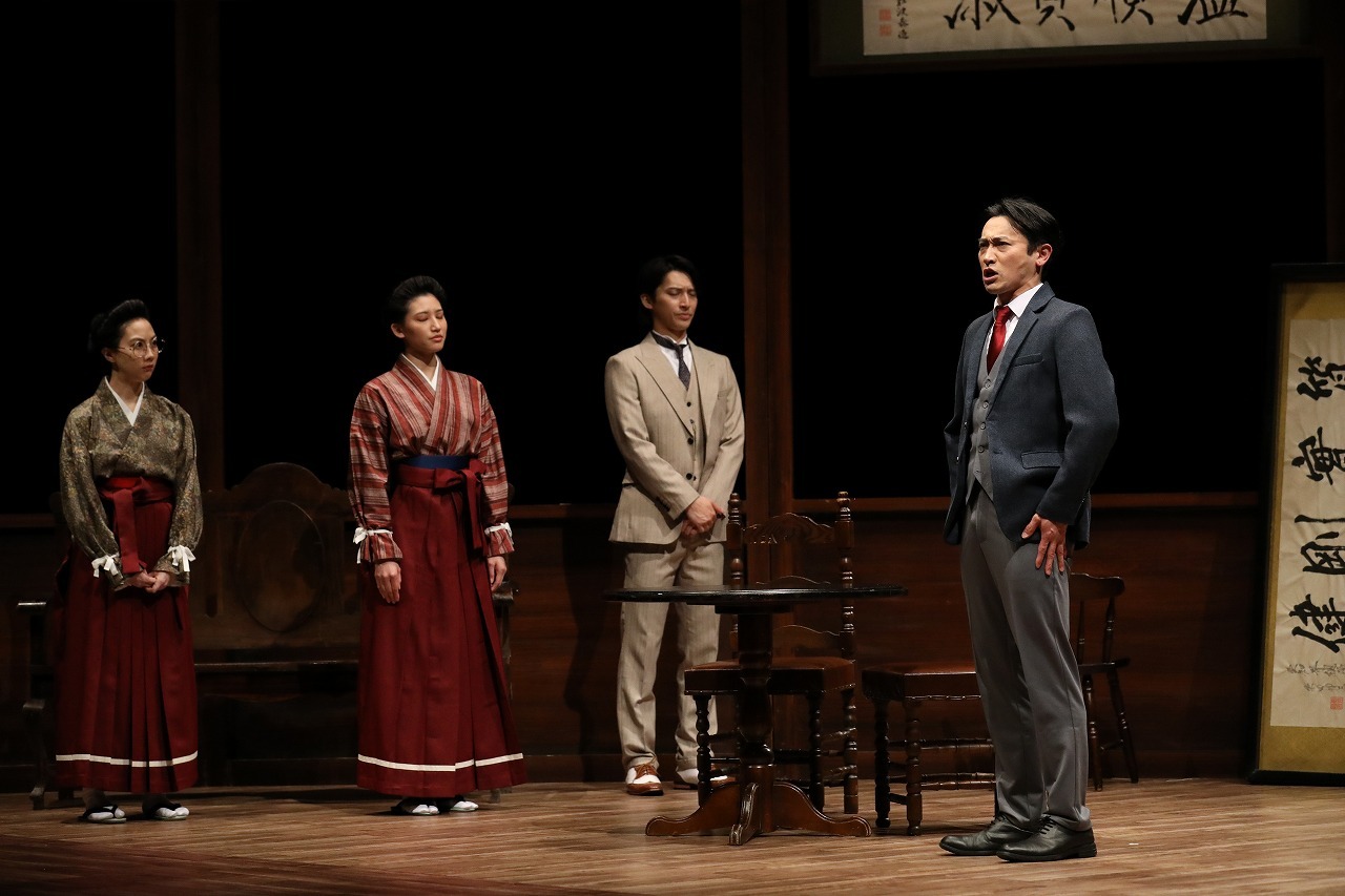 悪童会議 第三回公演『見よ、飛行機の高く飛べるを』舞台写真