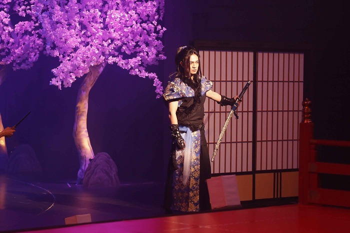 イマーシブシアター『サクラヒメ』～『桜姫東文章』より～ 　(C)松竹