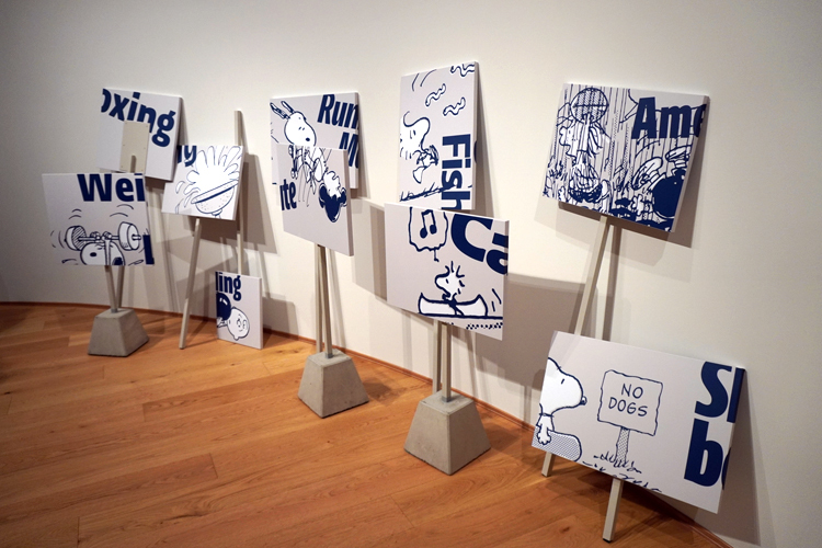 企画展　会場風景。かわいくも洗練された会場デザインも見どころの一つ。　 (C) Peanuts Worldwide LLC