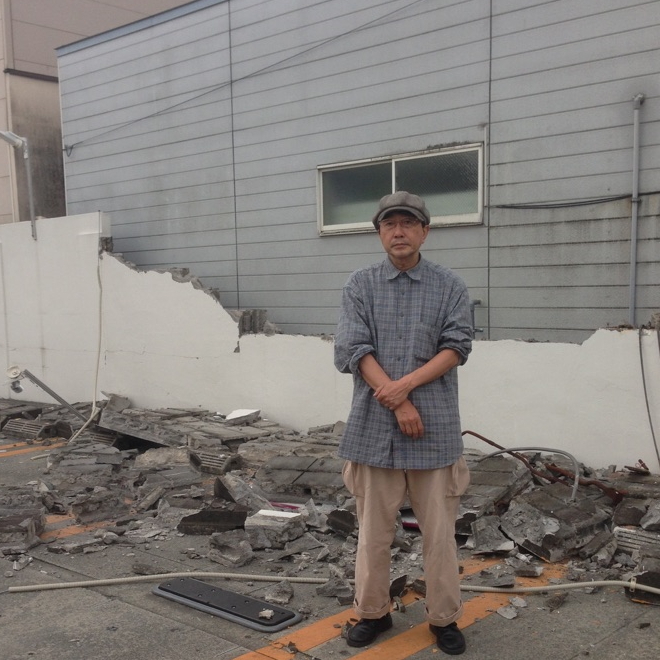 天野天街　熊本市内にて（撮影：小林夢二）