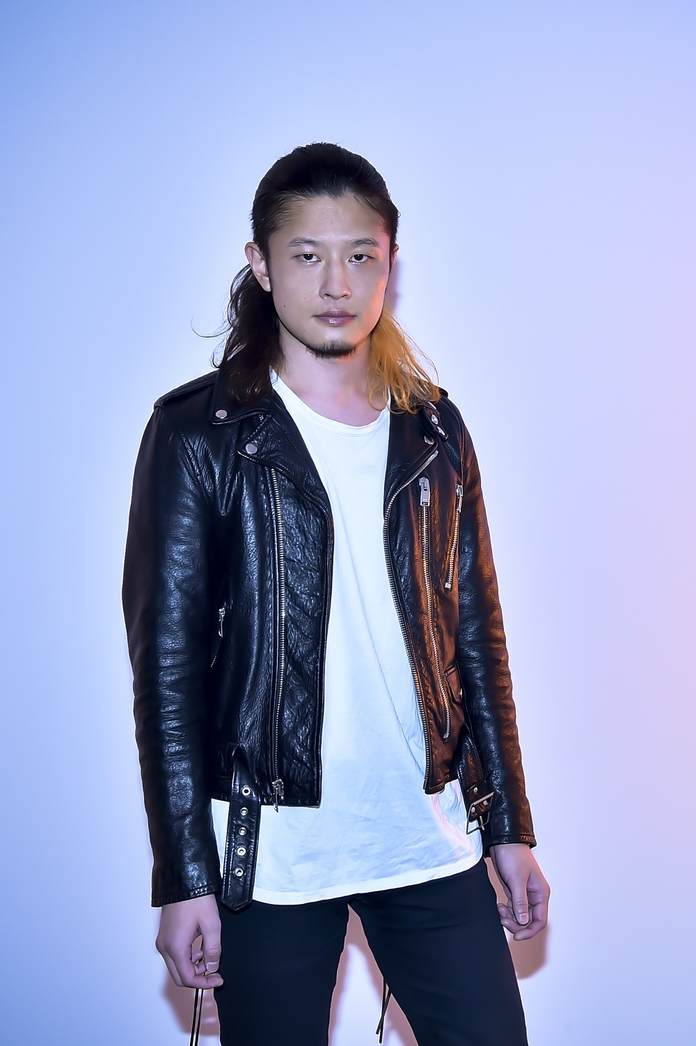[ALEXANDROS]・磯部寛之 撮影＝高田梓