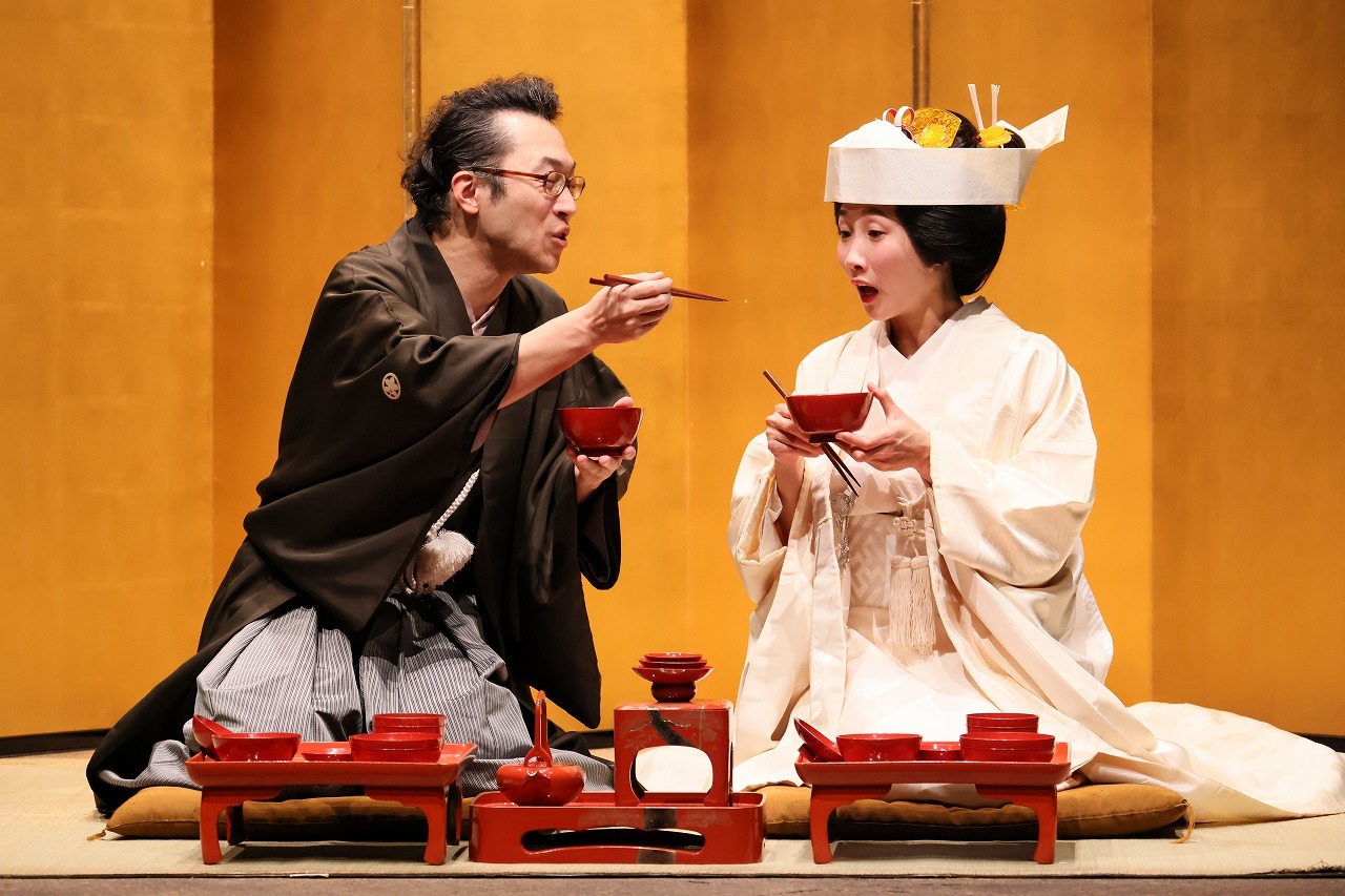 『あーぶくたった、にいたった』21年12月 　（左から）山森大輔、浅野令子 　撮影：宮川舞子