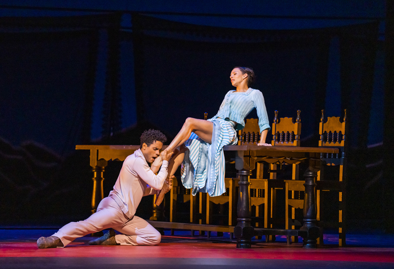 Francesca Hayward as Tita and Marcelino Sambé as Pedro in Like Water for Chocolate, The Royal Ballet  ©2022 ROH. Photograph by Tristram Kenton