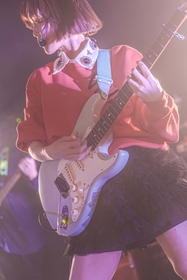 Rei、『Rei 10th Anniversary Tour 2025 "TUTTI FRUTTI"』ファイナル公演のオフィシャルレポートが到着