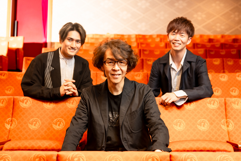 ワンピース歌舞伎に、隼人さんはサンジとイナズマとマルコの3役、横内さんは脚本・演出、杉原さんは演出助手で参加されました。