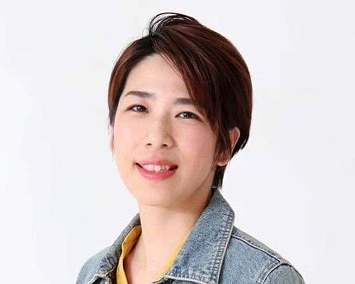 劇団O.Z.E、秋山ひとみ