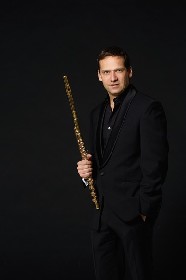 ワルター・アウアー（フルート）　ウィーンの奏者がフランスものも演奏するカラフルなプログラム