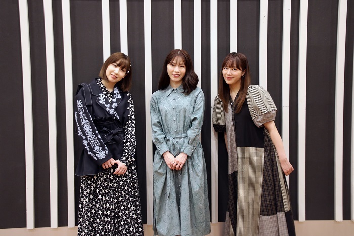 左から、根本宗子、横山由依（AKB48）、中山莉子（私立恵比寿中学）
