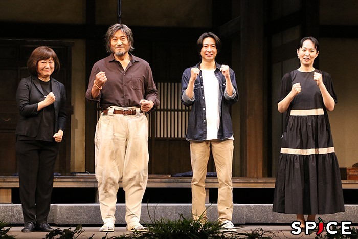  （左から）宮田慶子、松平 健、相葉雅紀、金子ありさ