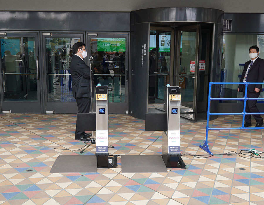 東京ドームの全入場口に導入される「自動電子入場ゲート」
