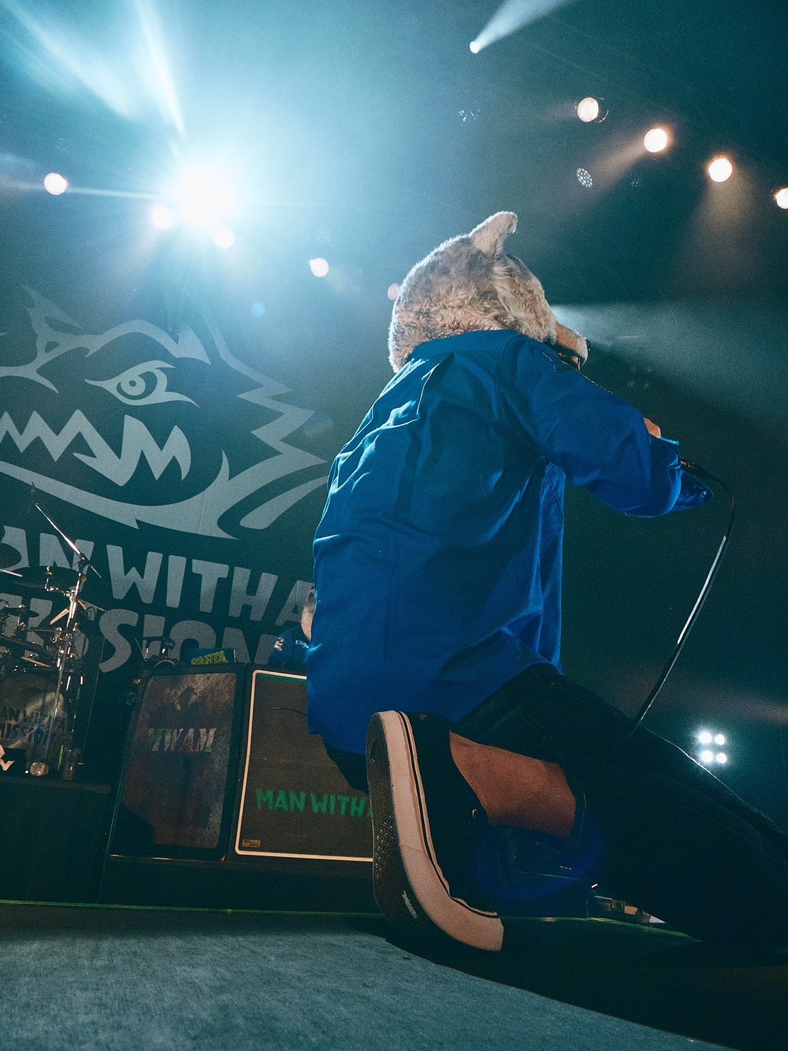  MAN WITH A MISSION