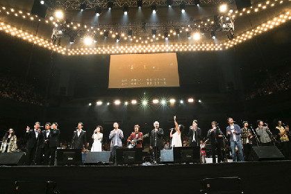 武道館で小田和正、フミヤ、ウルフルズ、Superflyらが夢の共演