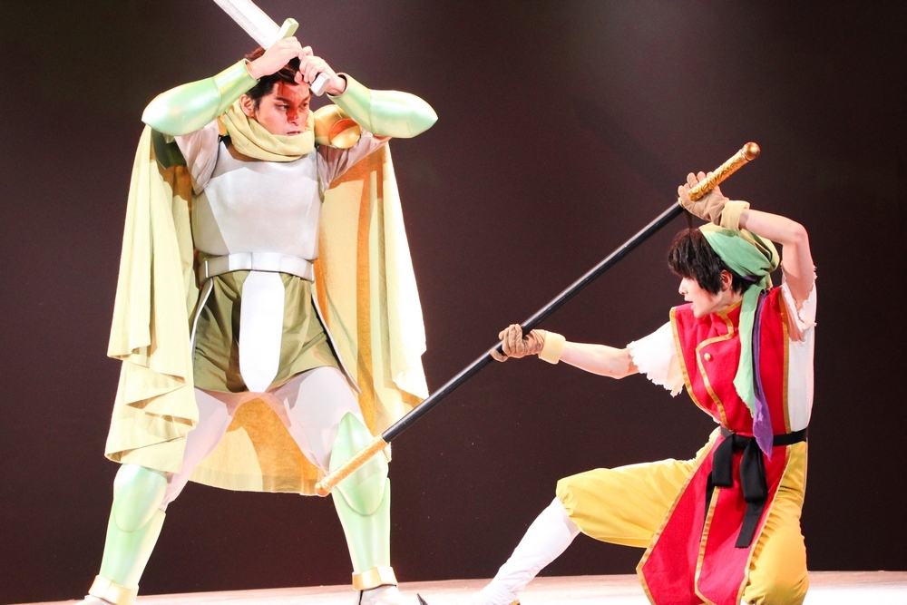 舞台『幻想水滸伝-門の紋章戦争篇-』舞台写真
