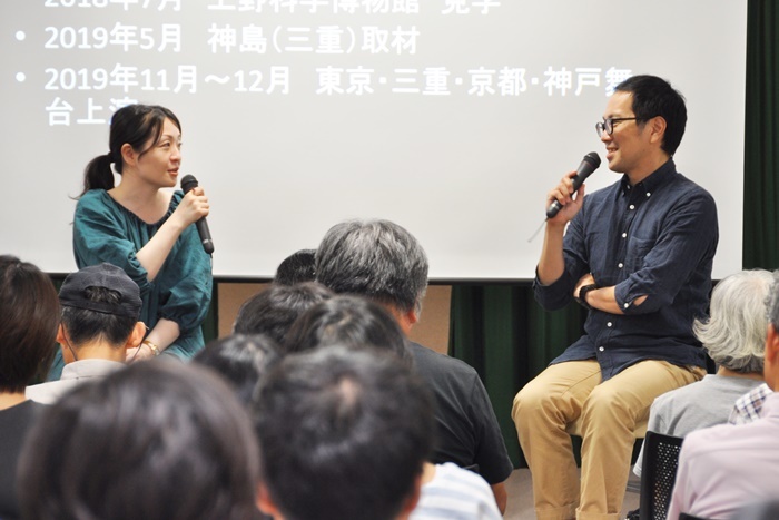 （左から）村田沙耶香、松井周。神戸市で開催された『変半身』プレトークイベントにて。