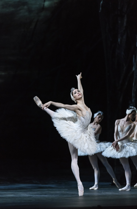 Swan Lake. Marianela Nuñez as Odette.  © ROH, 2018. Photogrpahed by Bill Cooper