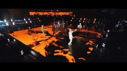 ONE OK ROCK、自身初のオンラインライブのDVD&Blu-rayを発売　「Taking Off」のライブ映像もYouTubeにて公開