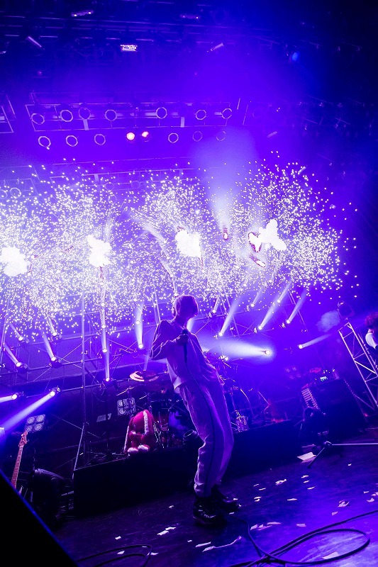 ミオヤマザキ 『ミオヤマザキ ワンマンスレTOUR 2016「Seven Pistols」』2016年12月10日 赤坂BLITZ