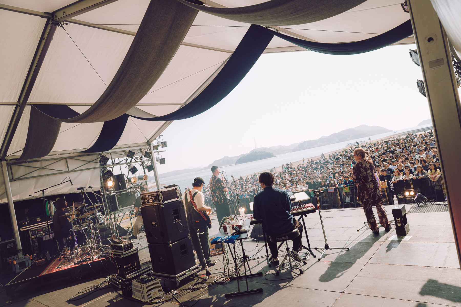 YONA YONA WEEKENDERS Photo by Sotaro Goto（C）2025 SETOUCHI CONTEMPORARY ALL RIGHTS RESERVED.