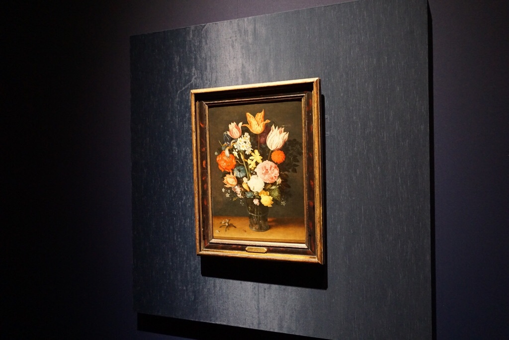 《机上の花瓶に入ったチューリップと薔薇》ヤン・ブリューゲル1世、ヤン・ブリューゲル2世  1615-1620年頃
