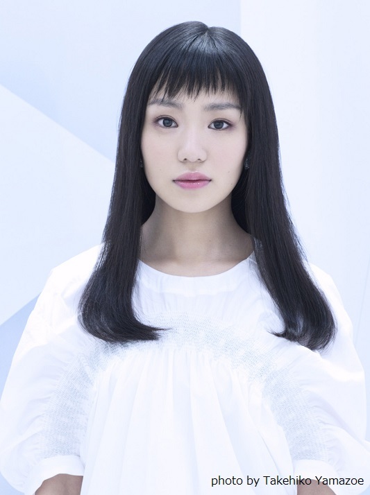 奈緒 撮影：山添雄彦
