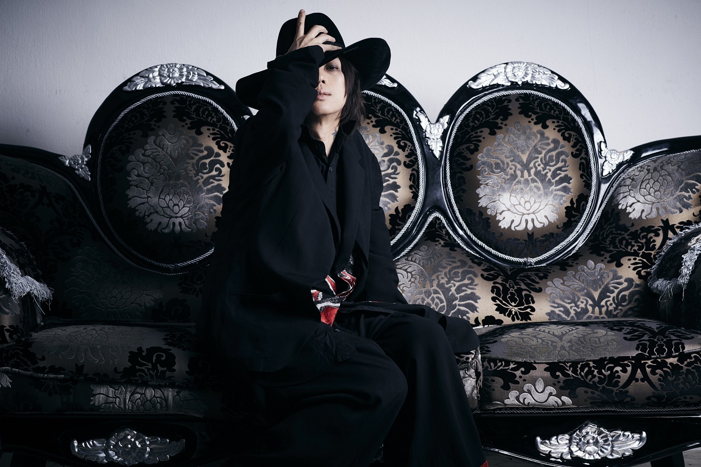 清春　Costume provided by YOHJI YAMAMOTO