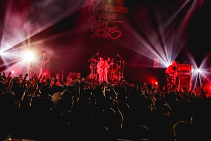 サンボ、ユニゾン、神サイ、PEOPLE 1らを迎えた『HIGH!HIGH!HIGH!』ライブレポートが到着『ROCK KIDS 802  -OCHIKEN Goes ON!!-』にてオンエアも