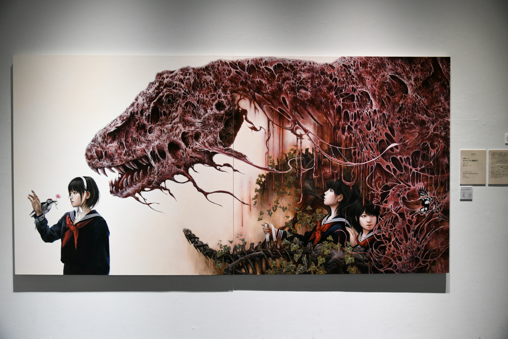 篠原愛《ゆりかごから墓場まで》 2010-2011年 鶴の来る町ミュージアム蔵