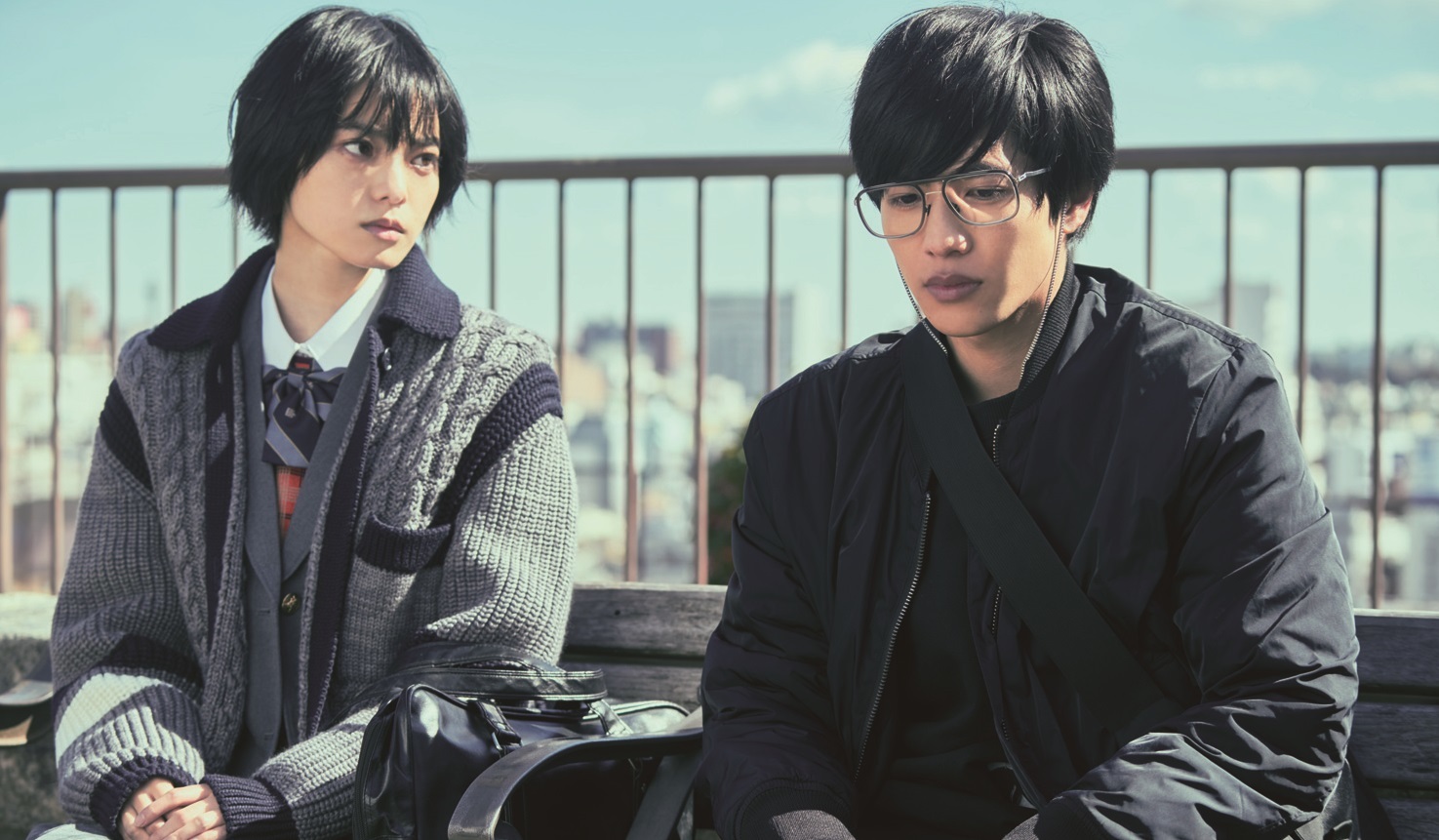  （C）2021映画「さんかく窓の外側は夜」製作委員会 （C）Tomoko Yamashita/libre