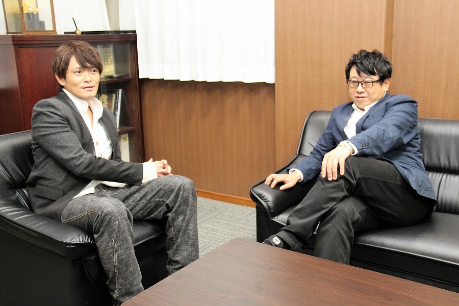 井俣太良、毛利亘宏