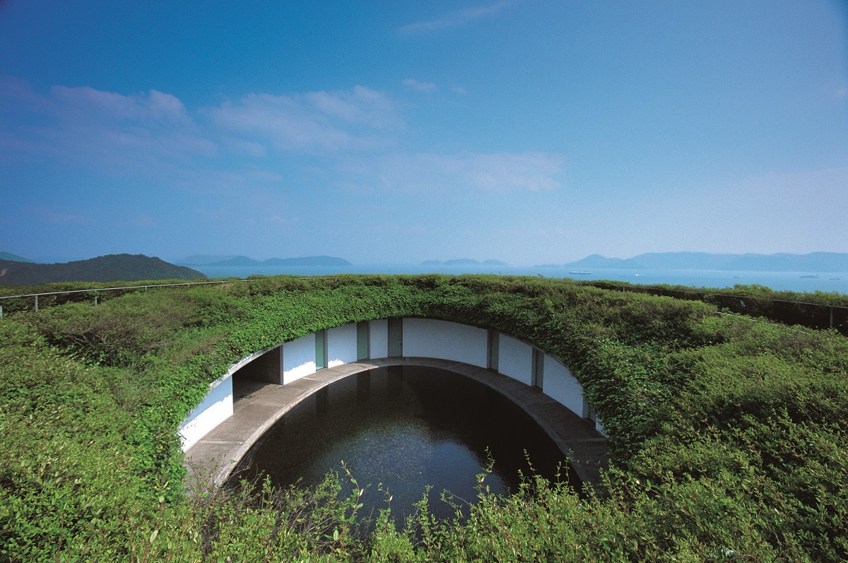ベネッセハウス オーバル 1995年，香川県 直島