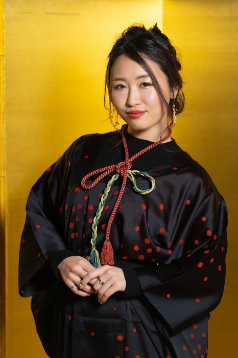新藤静⾹