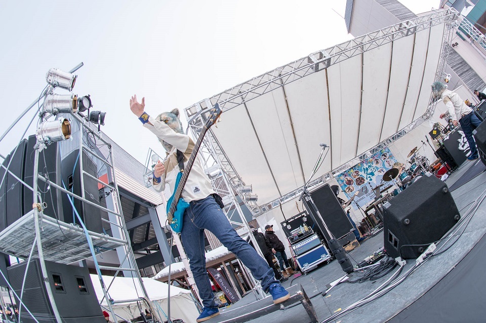 MAN WITH A MISSION 　Photo by Daisuke Sakai (FYD inc.)