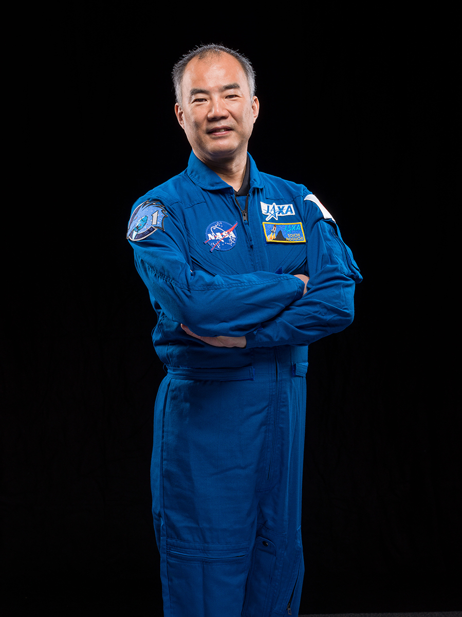野口聡一宇宙飛行士  NASAジョンソン宇宙センター（JSCにて撮影） JAXA/NASA