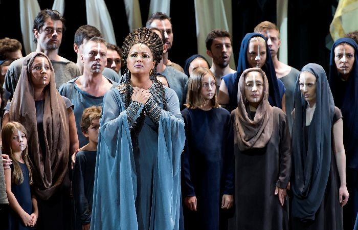 ネトレプコがアイーダ役に初挑戦した「ザルツブルク音楽祭2017」の歌劇『アイーダ』　(c)Salzburger Festspiele_Monika Rittershaus